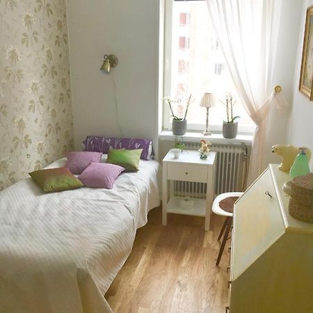 Farsta Bed And Breakfast Ville de Ville de Stockholm Extérieur photo